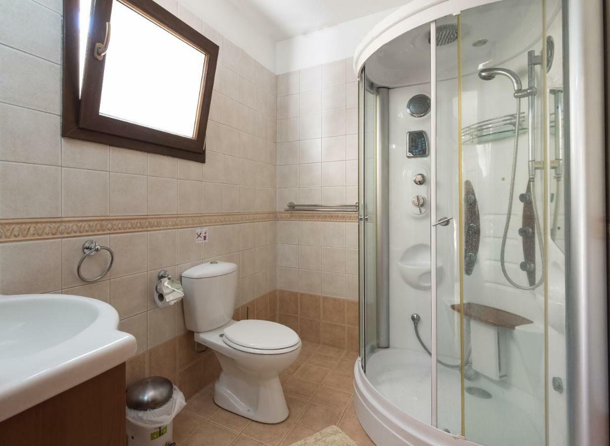 Villa Tsikkos Tria Polis Luaran gambar